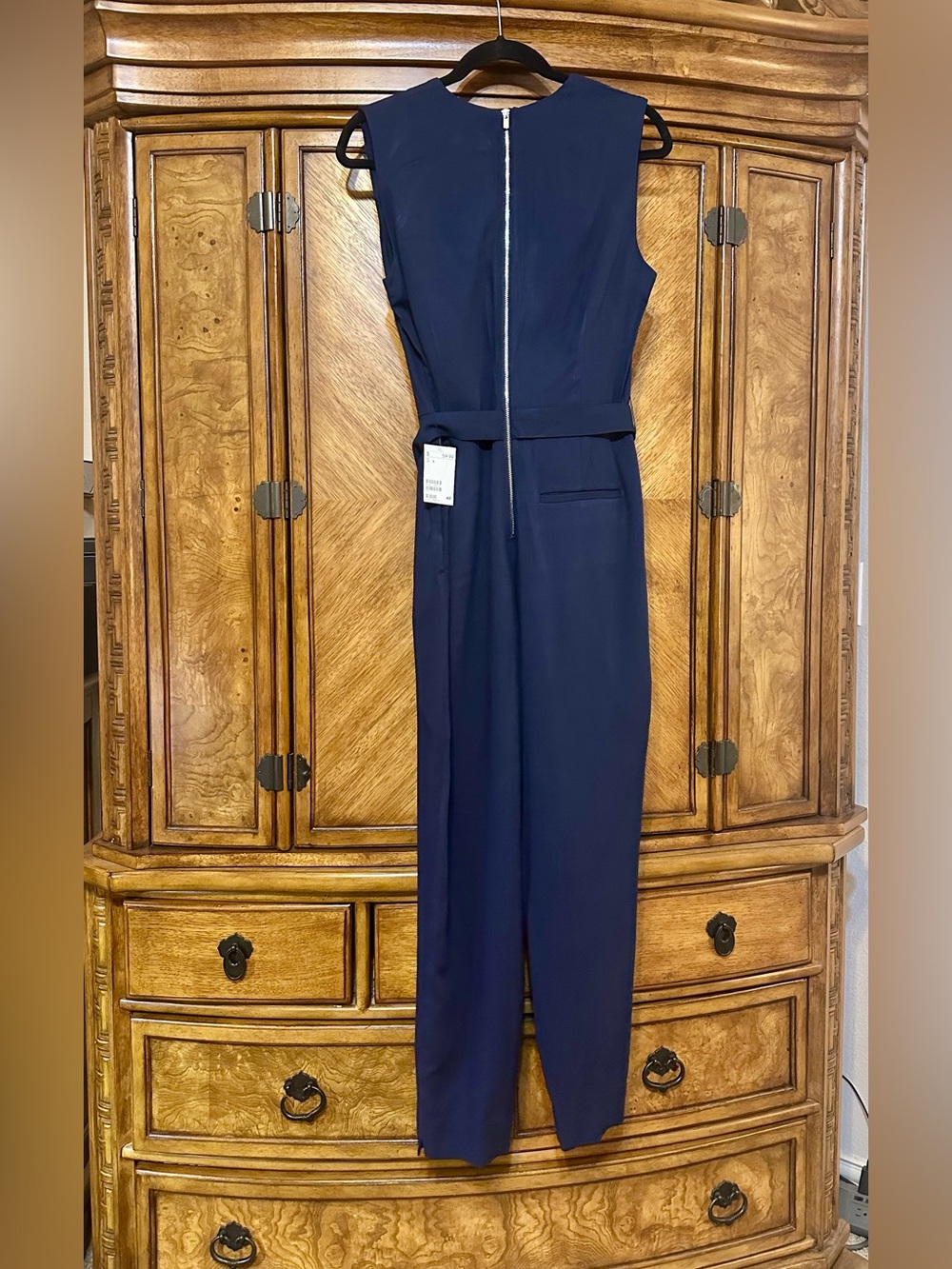 H&M Navy Belted Sleeveless Jumpsuit NWT Size 8 Cropped Tapered Leg - Picture 4 of 16